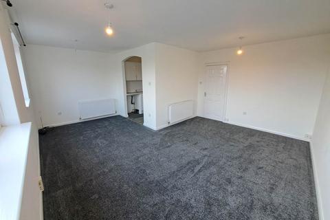 2 bedroom apartment to rent, Main Street, Billinge