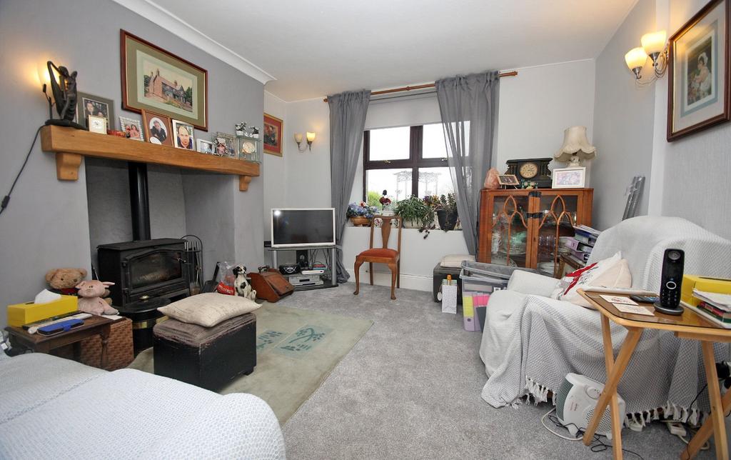Talwrn, Llangefni, Isle of Anglesey... 3 bed detached house for sale