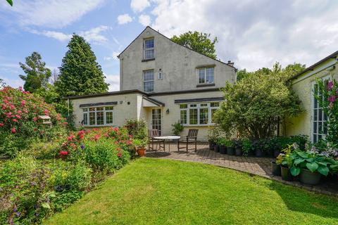 114 Townhead Road, Sheffield, S17 3GB