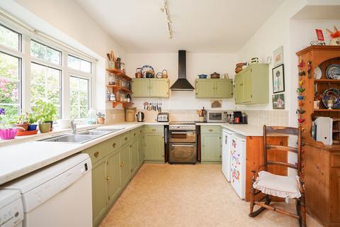 114 Townhead Road, Sheffield, S17 3GB