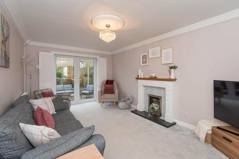 1 Cross House Close, Grenoside, Sheffield, S35 8SJ