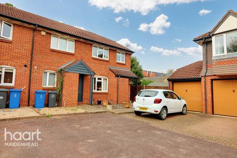 3 bedroom end of terrace house for sale, Stonefield Park, Maidenhead