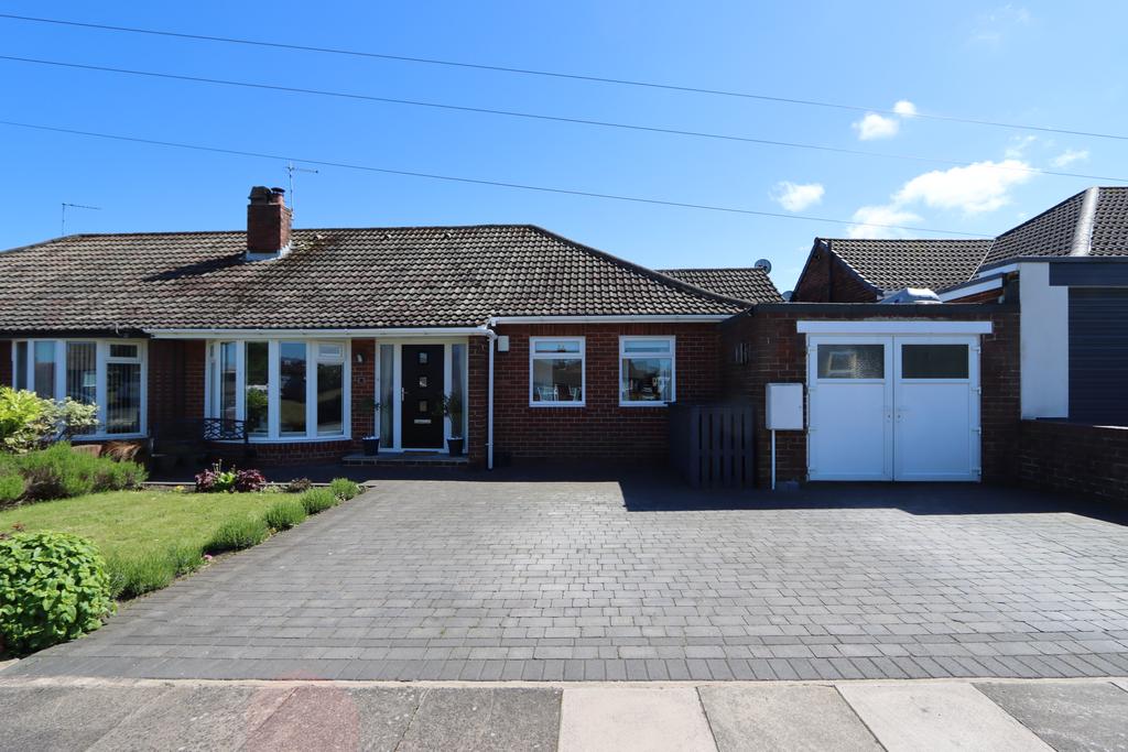 Sedbergh Road, Marden, North Shields... 3 bed semidetached bungalow