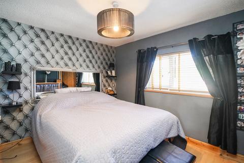 111 Lowedges Road, Sheffield, S8 7LE