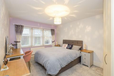 2 bedroom ground floor flat for sale, Westbourne Manor, Sheffield S10