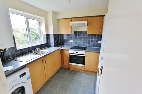 2 bedroom apartment to rent, Millhaven Close, Chadwell Heath, RM6