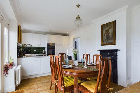 7 Parkside Road, Belvedere, DA17 6DJ