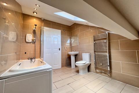 2 bedroom penthouse for sale, Trafalgar Road, Birkdale , Southport, Merseyside, PR8