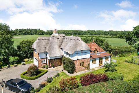 4 bedroom detached house for sale, Lymington Road, East End, Lymington, Hampshire, SO41