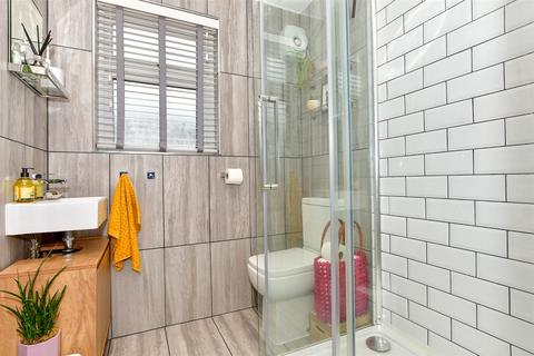 61 Barncroft Close, Loughton, IG10 3EU