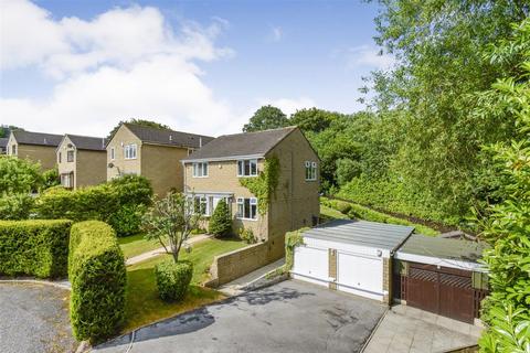 4 bedroom detached house for sale, Broombank, Birkby, HD2