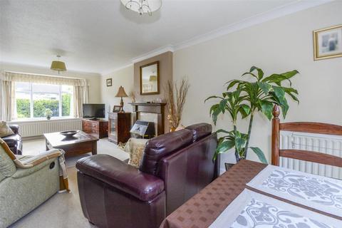 4 bedroom detached house for sale, Broombank, Birkby, HD2