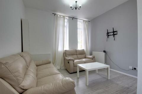 1 bedroom flat to rent, Pennington Drive, London, N21
