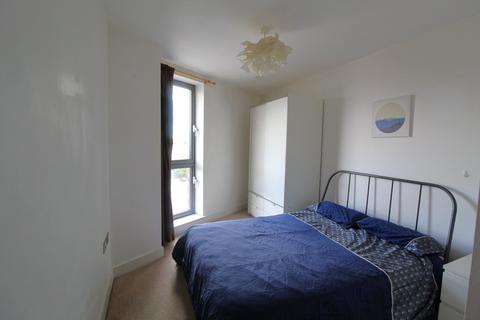 2 bedroom flat to rent, Cross Green Lane, Leeds, LS9