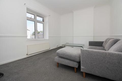 2 bedroom apartment to rent, Barry Road, Barry. CF63 1BA