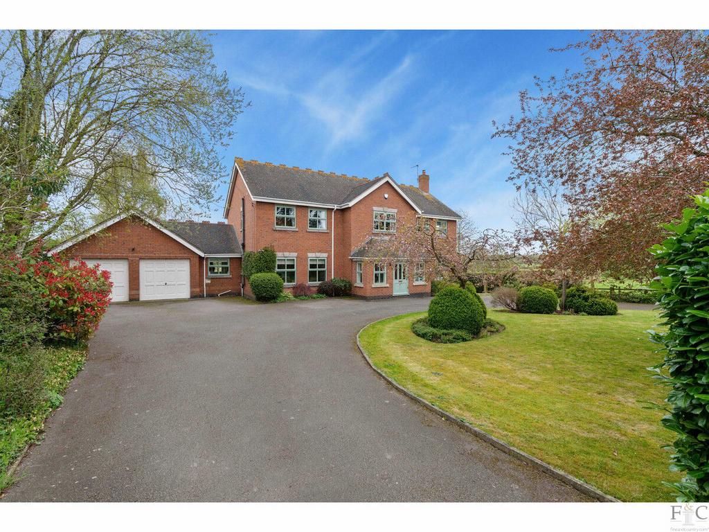 South Kilworth LE17 4 bed country house for sale £1,395,000