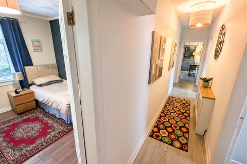 3 bedroom flat for sale - Constarry Road, Kilsyth G65