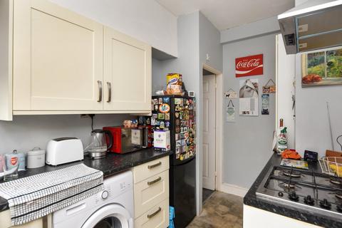 2 bedroom apartment for sale - High Street, Shoebury Village, Shoeburyness, Essex, SS3