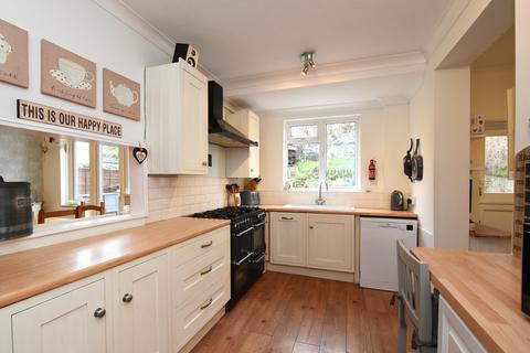 4 bedroom semi-detached house for sale - The Chase, Bromley