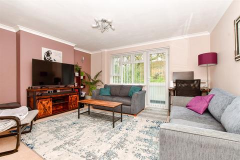 2 bedroom flat for sale - Hayes Lane, Kenley, Surrey