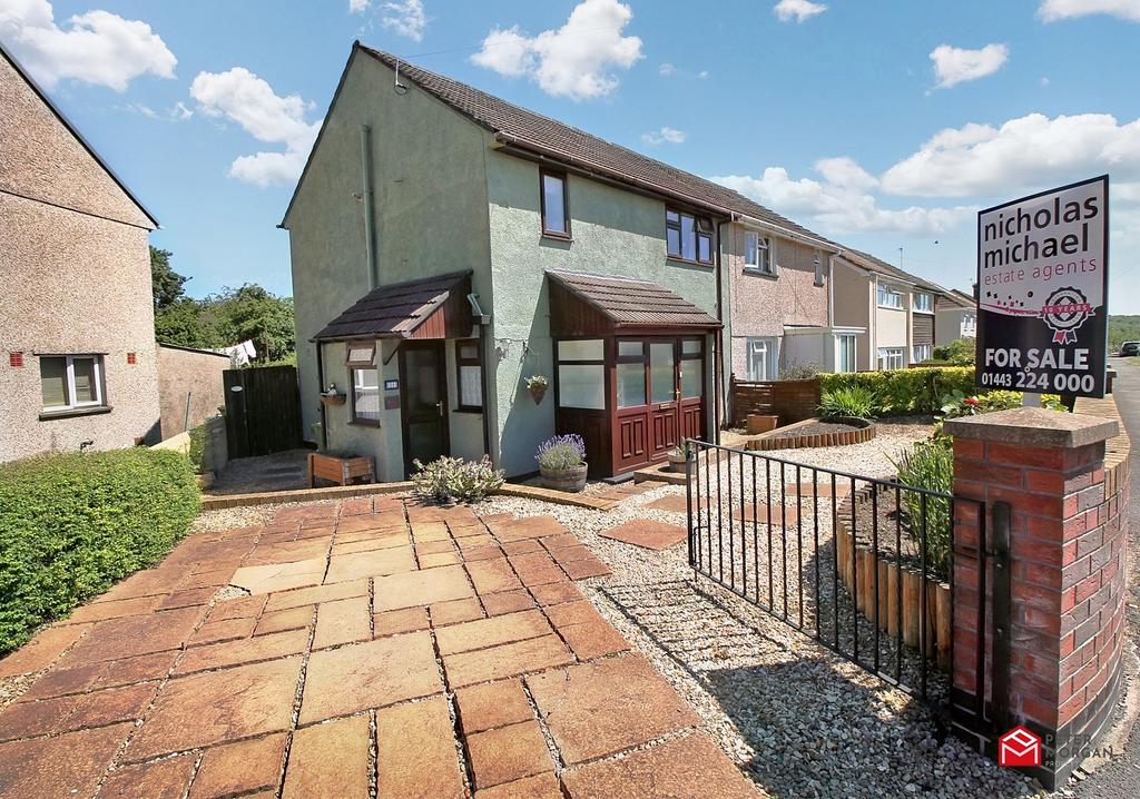 Talbot Green, Pontyclun CF72 3 bed semidetached house for sale £250,000