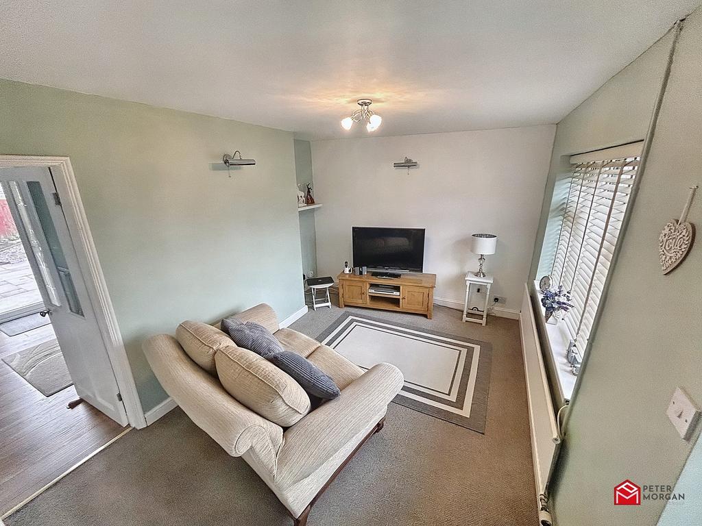 Talbot Green, Pontyclun CF72 3 bed semidetached house for sale £250,000
