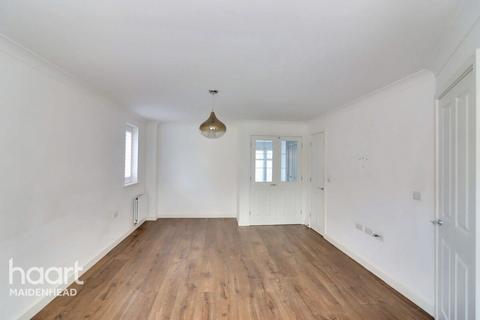 21 Buchanan Way, Binfield, Bracknell, RG42 4FE