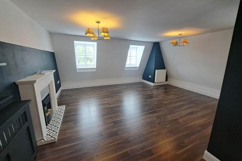 2 bedroom penthouse to rent, St. Thomas Close, Windle.