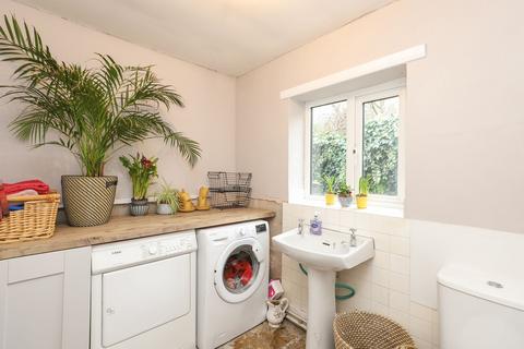 22 Manor Road, Chesterfield, S40 1HX