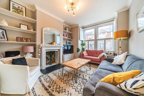 Tooting - 2 bedroom flat for sale