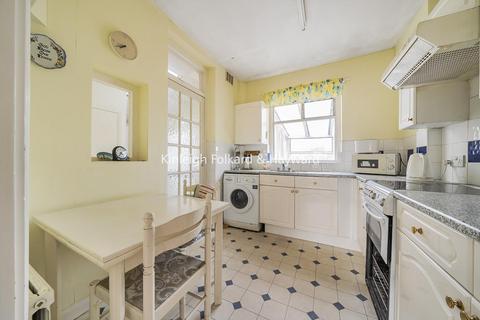 150 Green Lane, Chislehurst, BR7 6AY