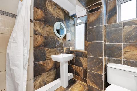 Flat 3, Courtlands Harrington Hill, London, E5 9HB