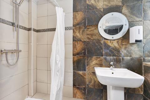 Flat 3, Courtlands Harrington Hill, London, E5 9HB