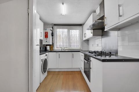 3 bedroom flat for sale, East India Dock Road, London E14