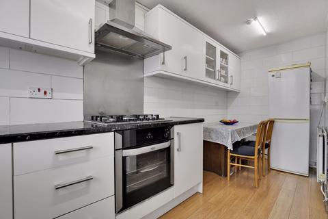 3 bedroom flat for sale, East India Dock Road, London E14