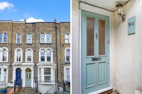 3 bedroom flat for sale, Dunlace Road, London E5