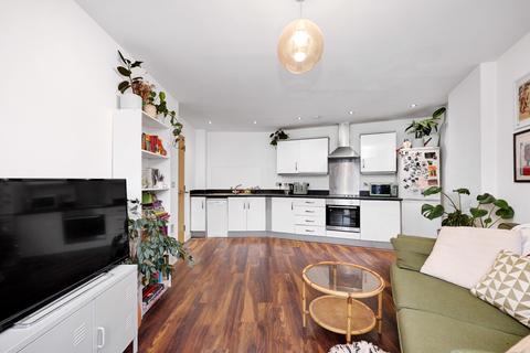 2 bedroom flat to rent, Woodmill Road, London E5