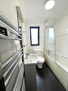 1 bedroom flat to rent - 145 Blackhorse Lane, London E17
