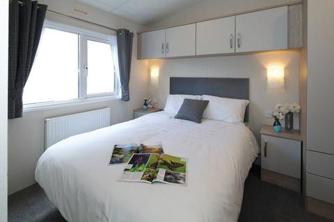2 bedroom lodge for sale, Bewholme East Yorkshire