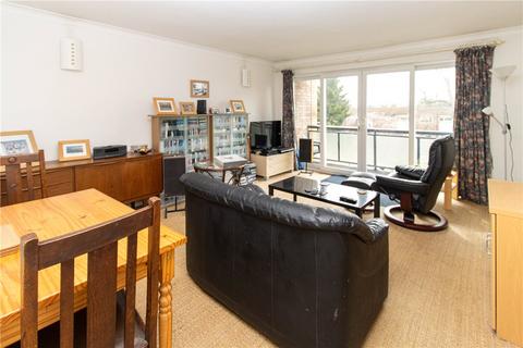 2 bedroom flat for sale, Milton Road, Harpenden, Hertfordshire