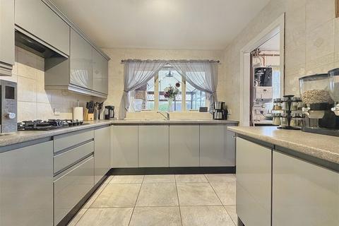 3 bedroom detached house for sale, Trem yr Afon, Kinmel Bay, Conwy, LL18 5JB