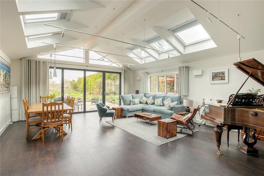 Family/Dining Room