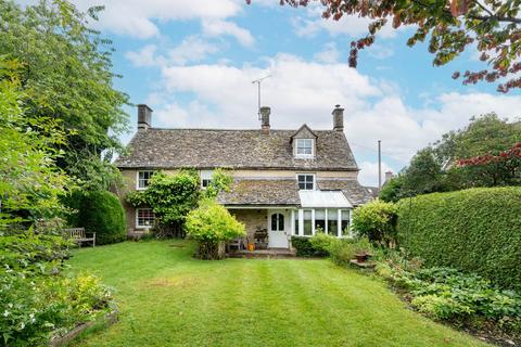 4 bedroom detached house for sale, The Cross, Stonesfield, OX29