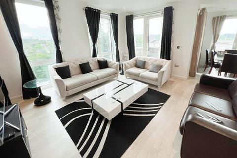 3 bedroom flat to rent, Grafham Court, HA8 8GD