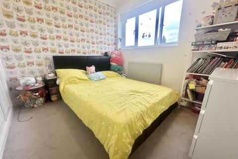 11 Abbey Walk, Houghton Regis, Dunstable, LU5 5PP