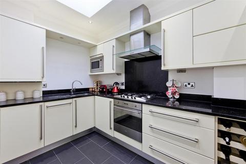 2 bedroom apartment for sale, Glebe Knoll, Bromley BR2