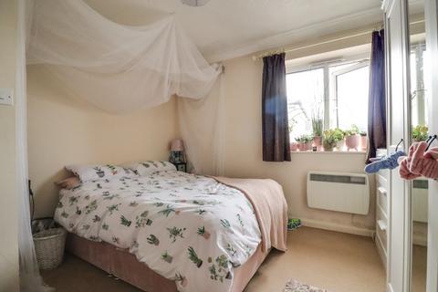 1 bedroom flat for sale, Obelisk Road, Woolston