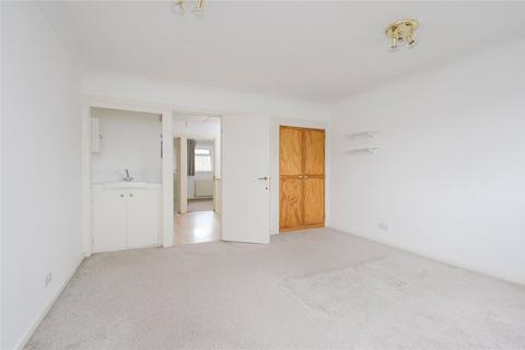 12 Carlisle Close, Kingston Upon Thames, KT2 7AU