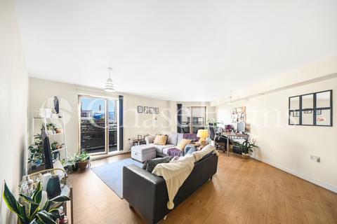 2 bedroom apartment to rent - Fabian Bell Tower, Bow E3