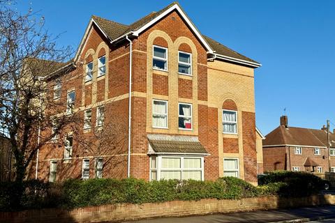 2 bedroom flat to rent, Lower Northam Road, Southampton SO30